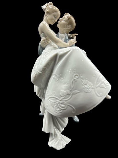 Lladro "The Happiest Day" Figurine
