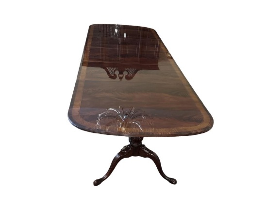 Drexel Heritage Heirlooms Collection Dining Table