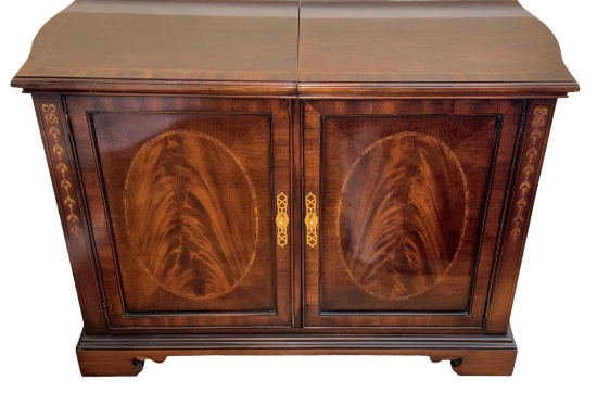 Drexel Heritage Heirlooms Collection Server--