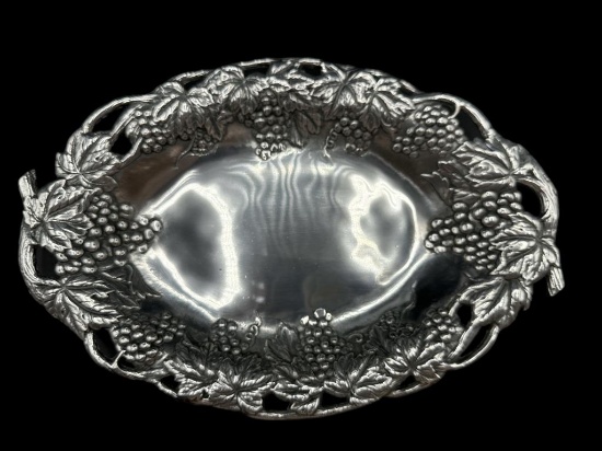 Arthur Court 1990 Grape Ivy Oval Serving Dish--13"