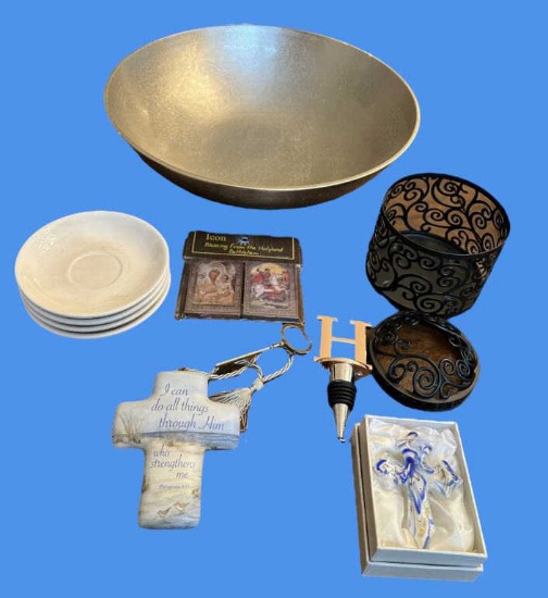 Assorted Decorative Accessories
