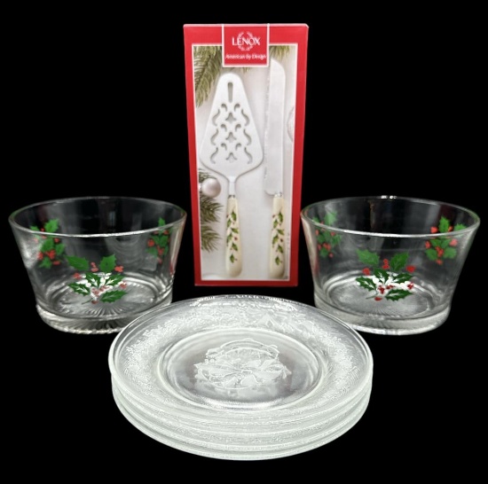 (2) Vintage Indiana Glass Co. Christmas Holly