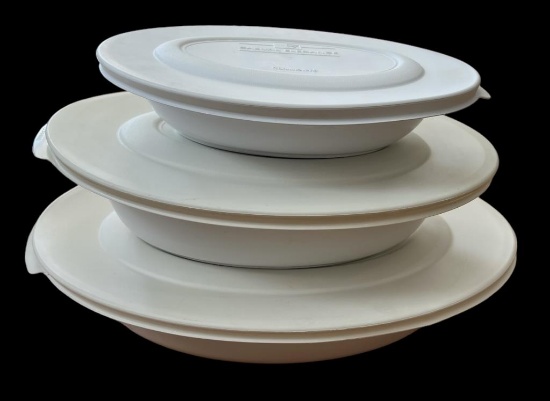 (3) Corning Ware Serving Dishes with Lids: 14”,