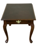 Queen Anne Style 1-Drawer End Table