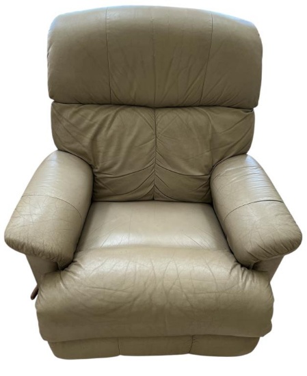 La-Z-Boy Leather Recliner **Lever to put footrest down is stuck**