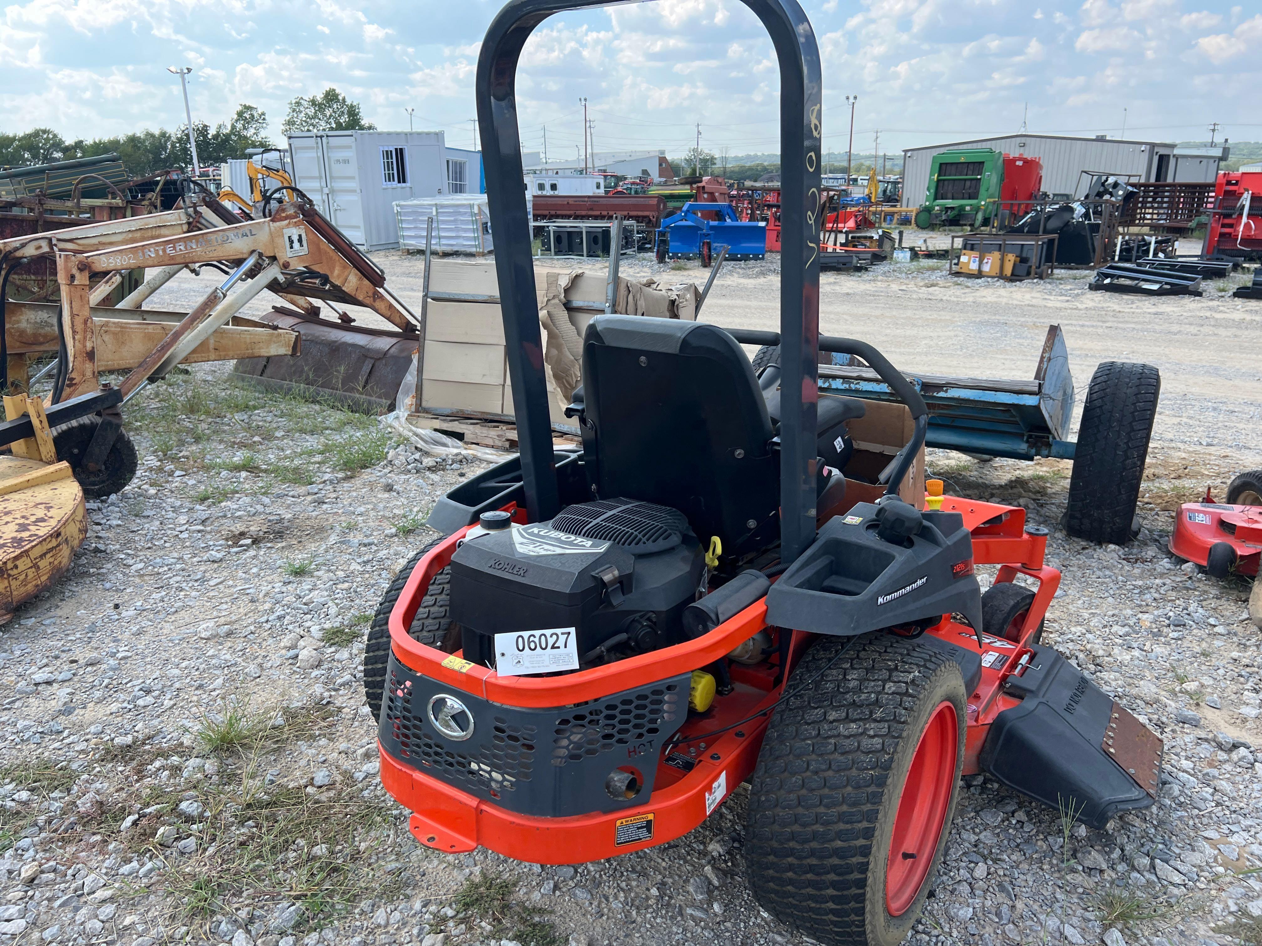 KUBOTA Z121S KOMMAND ZERO TURN (SALVAG | Proxibid