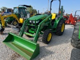JOHN DEERE 4044M
