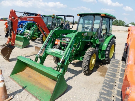 JOHN DEERE 5075E