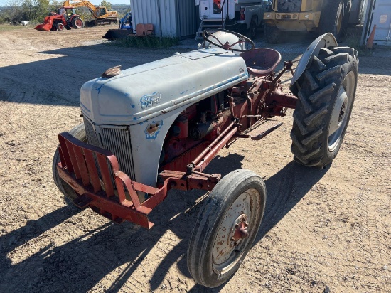 FORD 8N TRACTOR 2WD