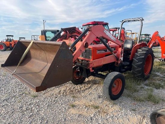 KUBOTA M4030SU