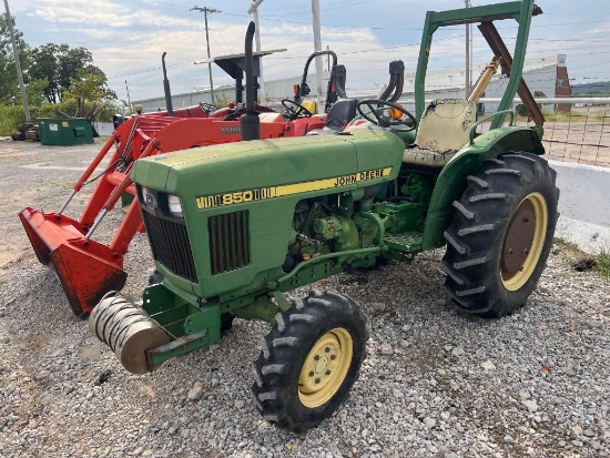 JD 850 4WD/1036HR/GEAR DRIVE