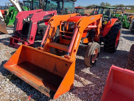 KUBOTA M8560