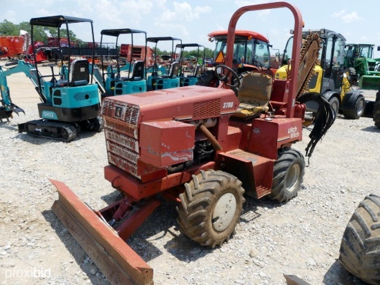 DITCHWITCH 3700 TRENCHER 1302 HRS