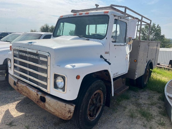 83 IHC 1654 W/SERV BED/TITLE/#6178