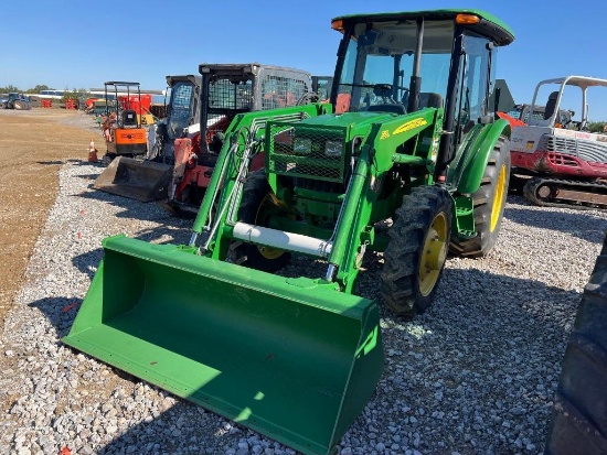 JOHN DEERE 5055E
