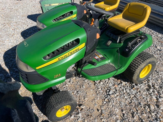 JD 102 5 SPEED LAWN MOWER (SALVAGE)