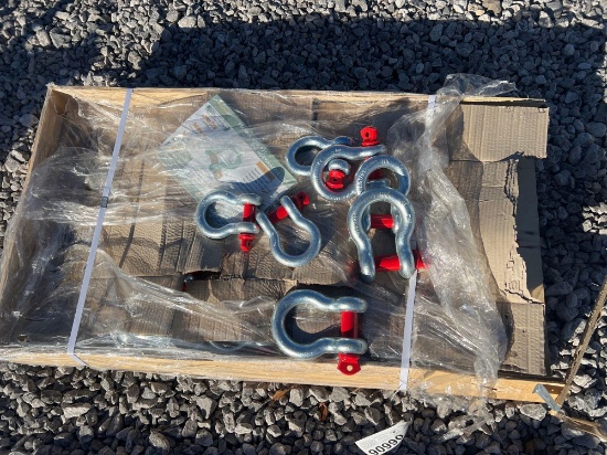 PALLET OF SCREW PIN SHACKLES