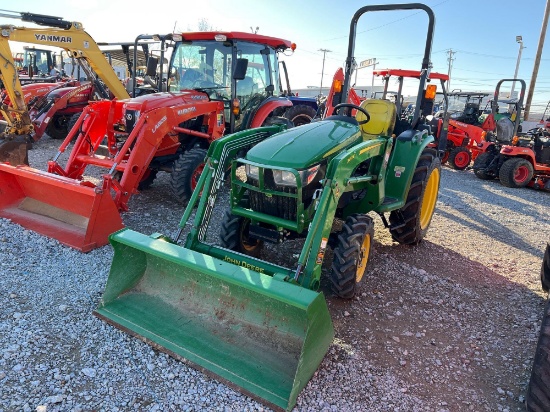 JOHN DEERE 3038E