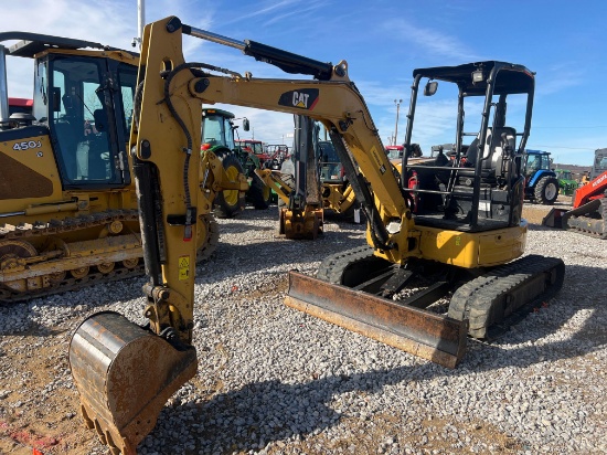 CAT 304E2CR MINI EXCAVATOR