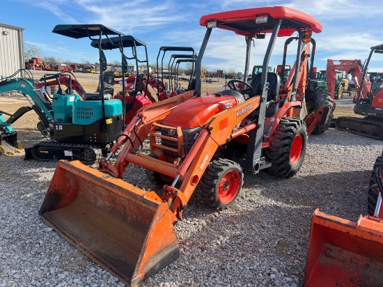 KUBOTA B26 TLB