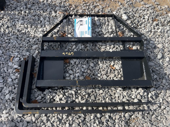 Q/A SET OF PALLET FORK AND FRAME