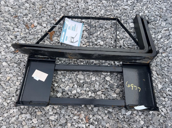 Q/A SET OF PALLET FORK AND FRAME