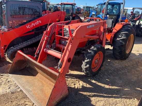 KUBOTA M5700