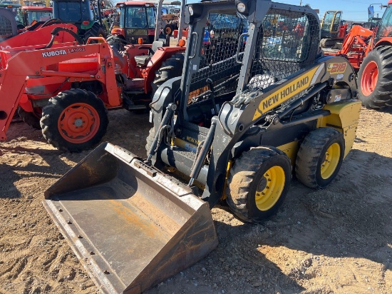 NEW HOLLAND L218 SKID STEER