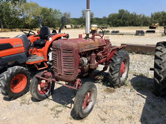 MCCORMICK FARMALL 100 GAS SALVAGE