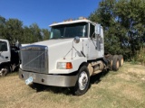 90 VOLVO SEMI TRUCK SHOWS 140K MI