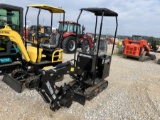 AGT QS12R MINI EXCAVATOR