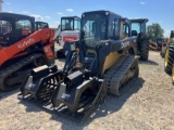 JOHN DEERE 333E SKID STEER