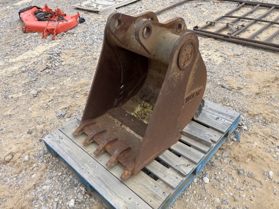 EXCAVATOR CLAM SHELL BUCKET
