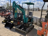 AGT QH12R MINI EXCAVATOR