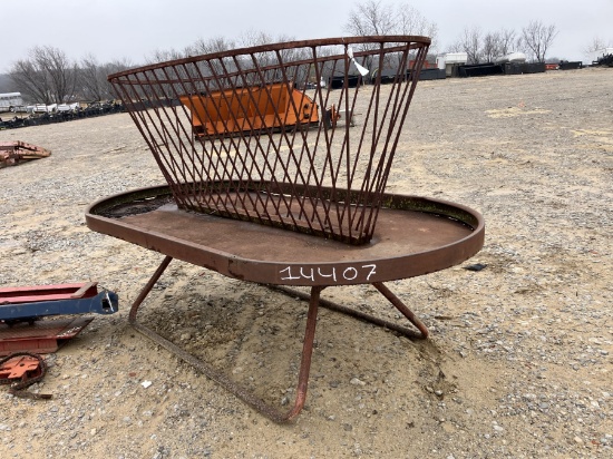 MEDAL HAY TROUGH FEEDER