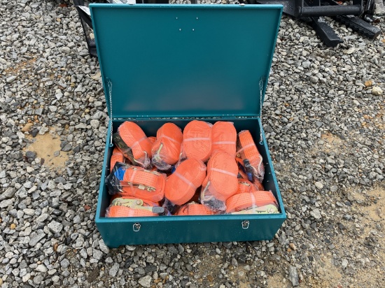 FLATBACK TOOL BOX W/ RATCHT STRAPS
