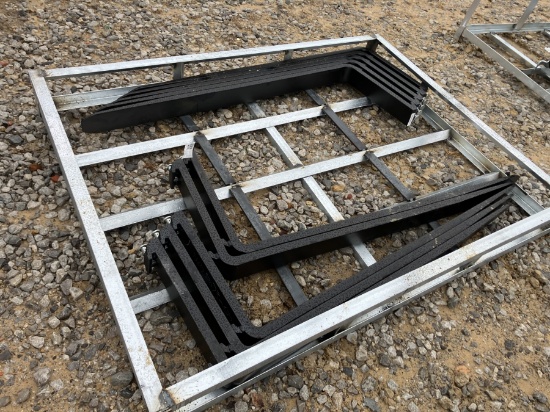 (5) SETS OF FORKS