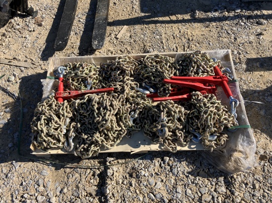 PALLET OF CHAINS AND BOOMERS