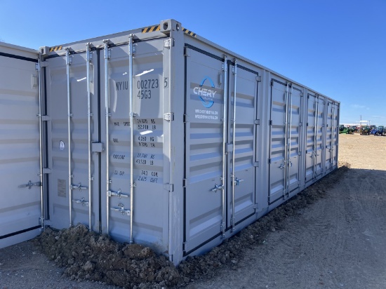 40' CONTAINER W/ 4 DORRS