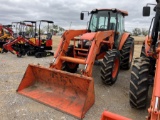 KUBOTA M8560