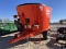 KUHN 5135 VERTICAL MIXR W/SCALES