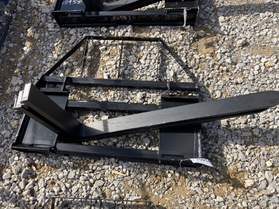 Q/A SET OF PALLET FORKS AND FRAME
