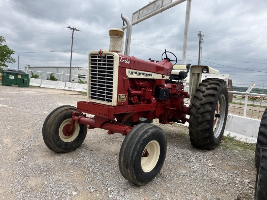 MCCORMICK FARMALL 1206