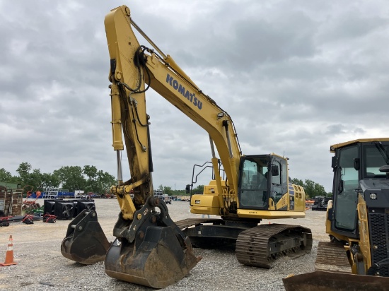 KOMATSU PC240LC EXCAVATOR