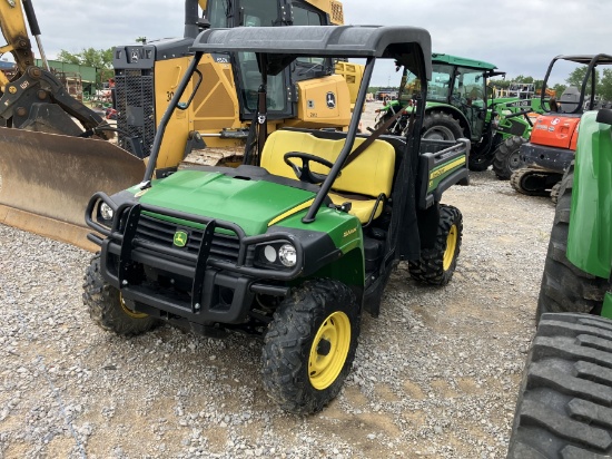 JOHN DEERE GATOR XUV825E