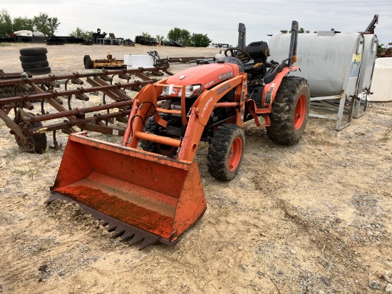 KUB B2300SU 4WD/LDR/HST/683H SLVG