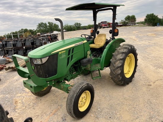 JOHN DEERE 5055E