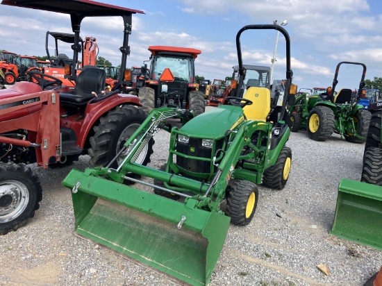JOHN DEERE 1025R