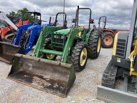 JOHN DEERE 5205