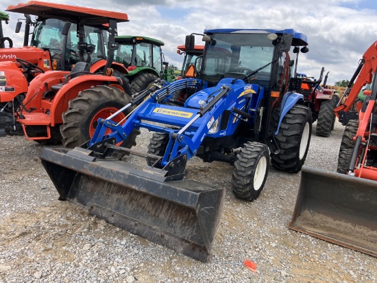 NEW HOLLAND BOOMER 3050